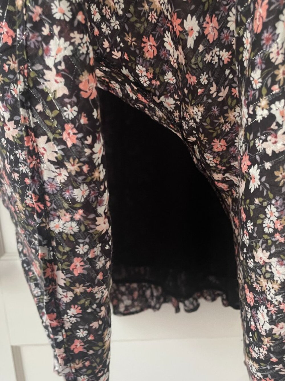 Lucky Brand Printed Flouncey Mini Dress 3/4 Sleeved Black Floral NWT Size XS - Picture 5 of 7